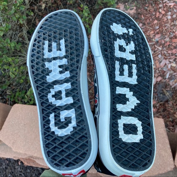 Vans x Nintendo NES Old Skool Highs - Picture 6 of 7